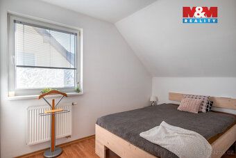 Oferujemy na sprzedaż ekskluzywny wolnostojący dom