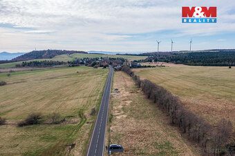 Nabízíme k prodeji udržovaný pozemek o výměře 1 506 m² v kat