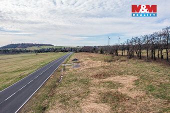 Nabízíme k prodeji udržovaný pozemek o výměře 1 506 m² v kat