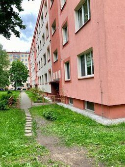 Dom mieszkalny, w którym znajduje się wyceniana jednostka