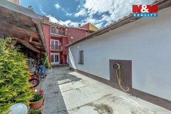Sprzedam mieszkanie 2+kk o powierzchni 40,5 m² w Kostelcu