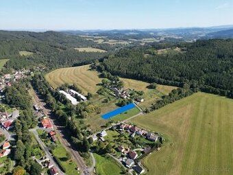 Nabízíme k prodeji oplocený pozemek o výměře 764 m² v obci M
