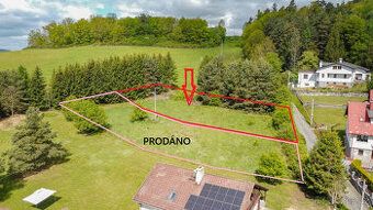 Nabízíme k prodeji oplocený pozemek o výměře 764 m² v obci M