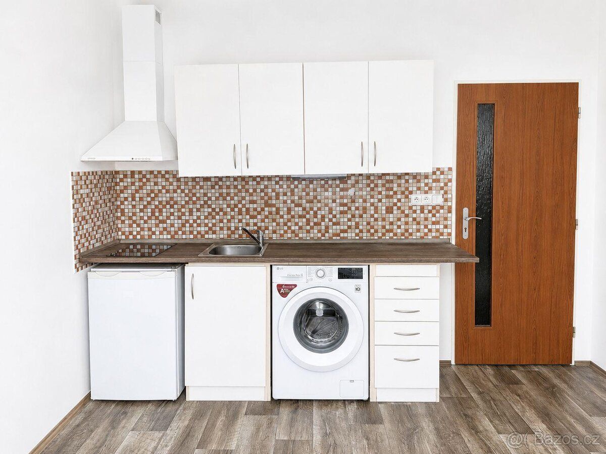We offer for rent a bright apartment with layout 1+kk and