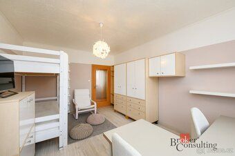 SPRZEDAŻ: Jasny apartament 3+1 po całkowitej modernizacji