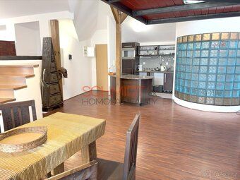 Oferujemy do wynajęcia nietypowo urządzony apartament 1kk w