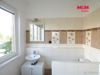 Do wynajęcia nietypowego mieszkania 1+kk, 30 m2, winda. Po