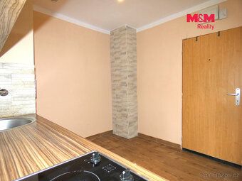 Do wynajęcia nietypowego mieszkania 1+kk, 30 m2, winda. Po
