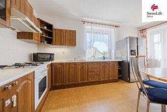 We offer for sale an apartment with layout 3+1 sqm located