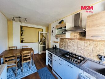 Nabízíme k dlouhodobému pronájmu útulný a plně vybavený byt 
