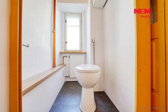 Nabízíme k prodeji řadový rodinný dům v centru města Plzeň. 