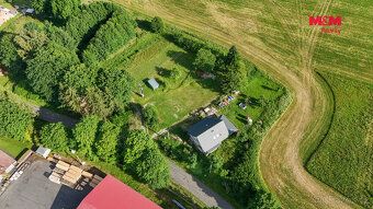 We offer an attractive building plot for sale measuring 955