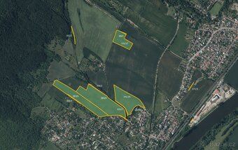 V katastrálním území Lhotka nad Labem (okres Litoměřice) nab