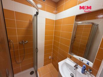Oferujemy do wynajęcia jasny apartament 2+1 o powierzchni