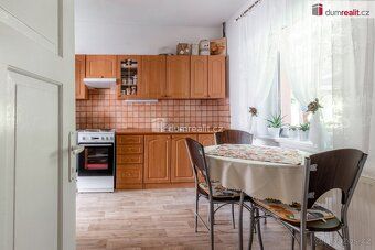 Uvedená cena je kompletná vrátane provízie RK a právneho