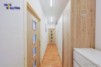 Nabízíme k pronájmu nadstandardně velký byt, na ulici Nová v