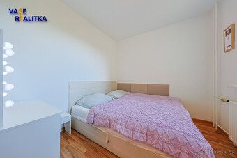 Nabízíme k pronájmu nadstandardně velký byt, na ulici Nová v