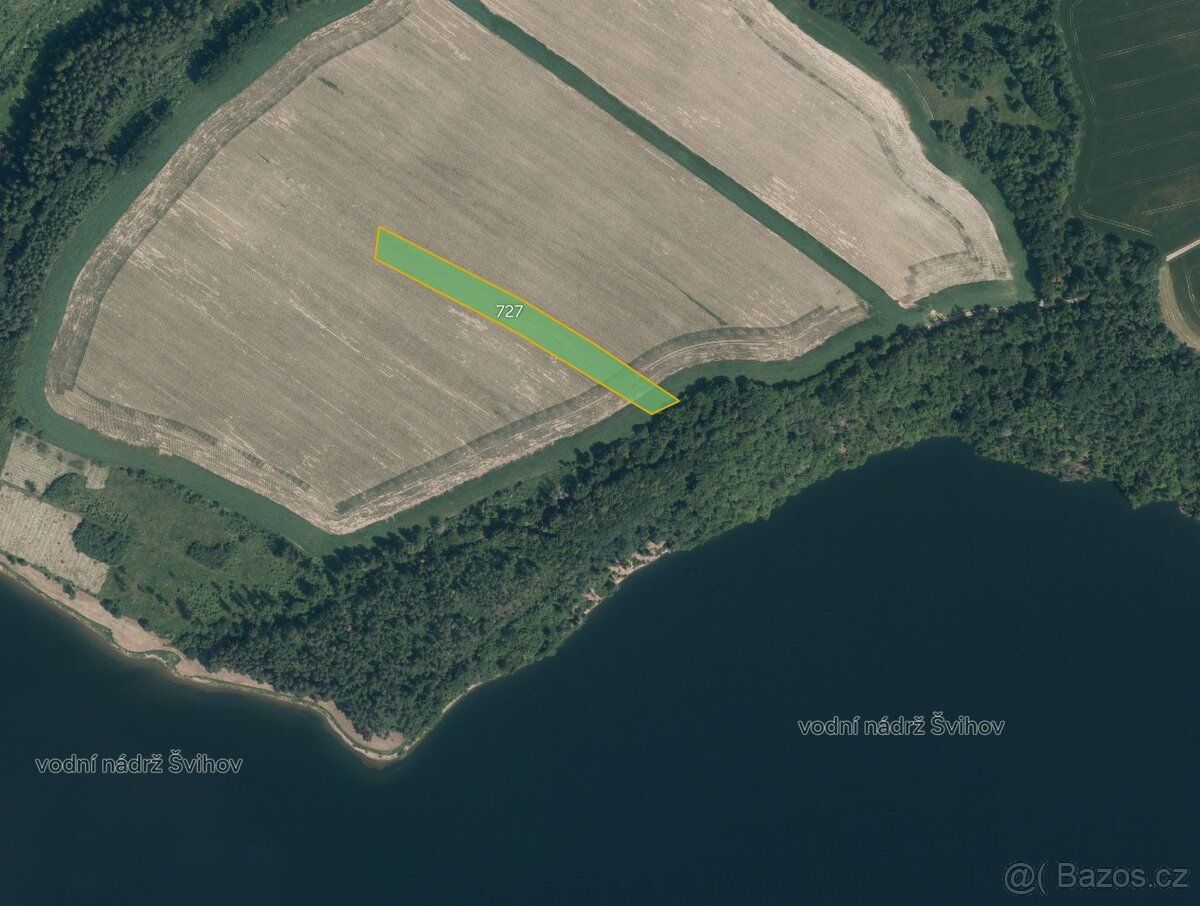 V okrese Benešov, v katastrálnom území Bezděkov u Dolních