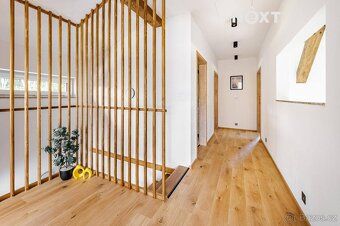 Exkluzivně nabízíme k prodeji moderní dům o dispozici 5+kk a