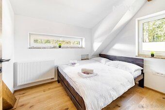 Exkluzivně nabízíme k prodeji moderní dům o dispozici 5+kk a