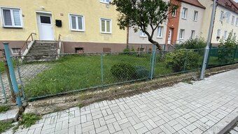 ПРЕДМЕТ ЛІЦИНГА: - ідеальна 1/2 земельна ділянка з