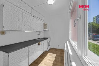 Nabízíme Vám k pronájmu byt o dispozici 2+1 s lodžií ve Skut