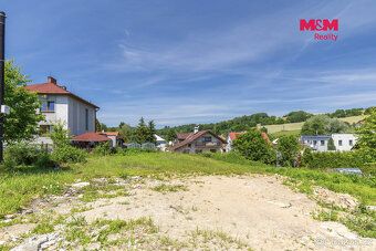 Будьте на 3 кроків ближче до вашого будинку мрії в селі