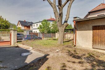 Nabízíme k pronájmu volnou skladovou plochu (378 m²) v oblíb