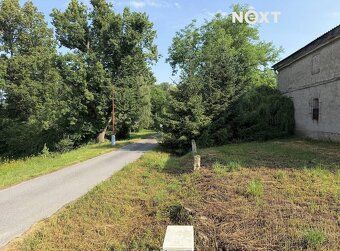 We offer for sale a detached property in the village of