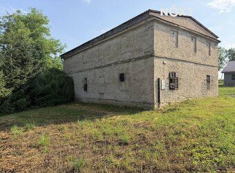 We offer for sale a detached property in the village of