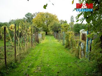 Oferujemy na sprzedaż działkę o łącznej powierzchni 10656