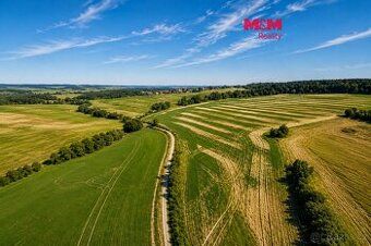 Sprzedam działkę budowlaną 5 712 m² w granicach