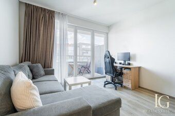 Mieszkanie 1+kk o powierzchni 30 m² znajduje się na 11
