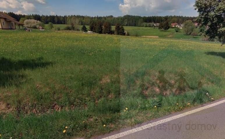 Nabízíme k pronájmu soubor pozemků /zelená plocha/ tvořící j