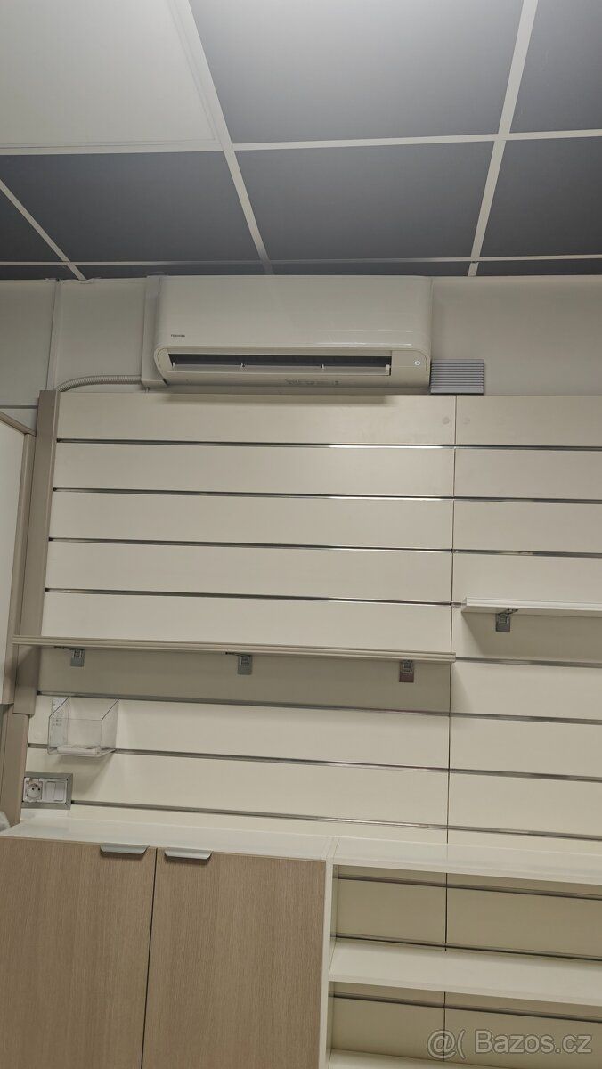 V IBC centru Příkop 4/c, Brno, v 2.poschodí veřejně přístupn