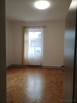 Pronájem prostorného bytu 2+1 (66m2) po rekonstrukci s balko