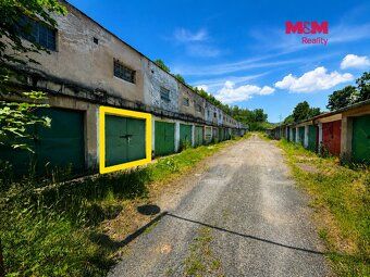 I offer for rent a garage in good condition located in