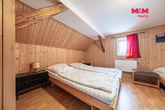 Oferujemy na sprzedaż dobrze prosperującą chatę górską w atrakcyjnej części miasta Chomutov