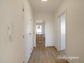 Na dlhodobý podnájom ponúkame krásny moderný byt o dispozícii 4+kk v žiadanej lokalite Praha - Černý Most.