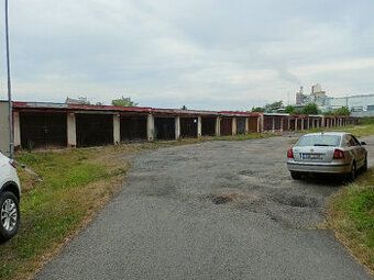 Продам гараж у Раковнику локація "Пругонь". Гараж сухий і