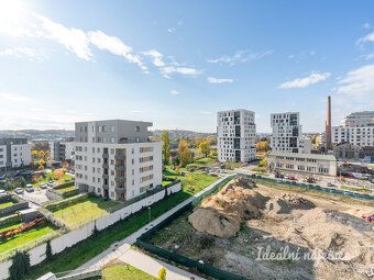 K dlouhodobému podnájmu nabízíme moderní, slunný byt o dispo