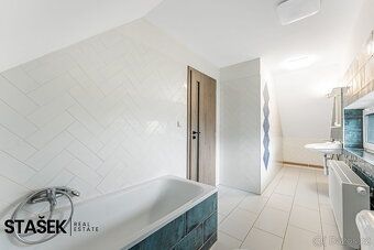 Představujeme vám nádherný rodinný dům 3+1 po kompletní a ve