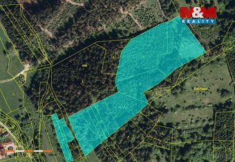 Nabízíme k prodeji soubor pozemků o celkové výměře 32112 m2.