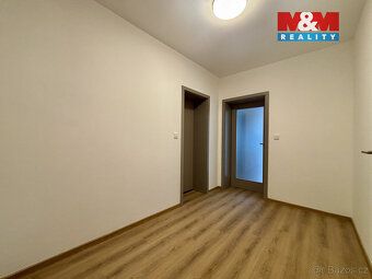 Nabízíme k pronájmu zcela zrekonstruovaný a moderní byt o di