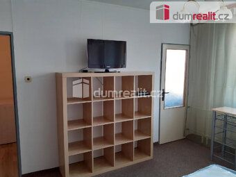 +popl. 3000, vč. en., Dumrealit.cz Vám zprostředkuje pronáje