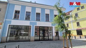 Nabízíme pronájem lukrativních obchodních prostor v Kladně c