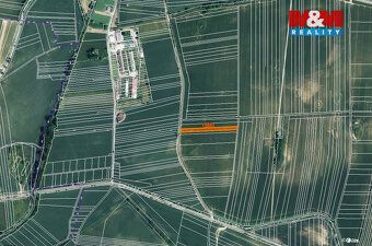 Prodej pozemku o výměře 819 m2 v katastru obce Ježov. Jedná 
