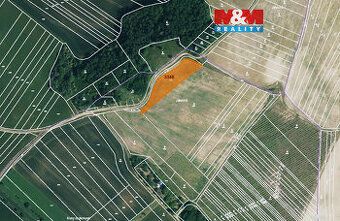 Prodej pozemku o výměře 819 m2 v katastru obce Ježov. Jedná 