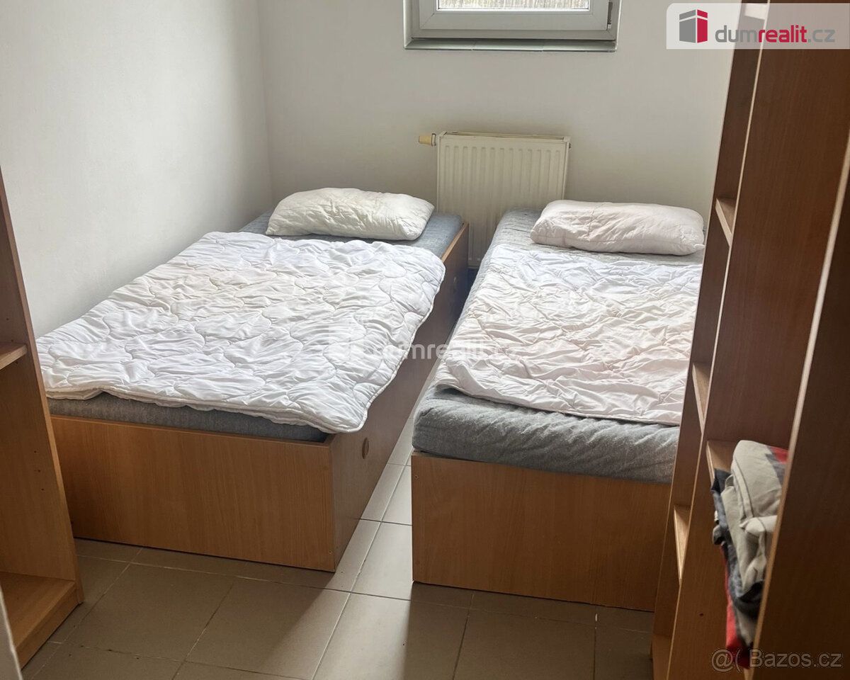+popłata 1500, Wynajem dwuosobowego pokoju Praga Czackowice.