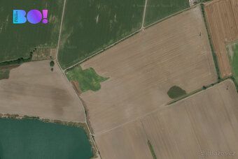 Продається 2 земельні ділянки, зареєстровані як орні землі загальною площею